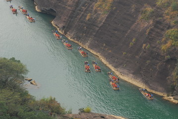 如何为一首歌创作独特的歌词